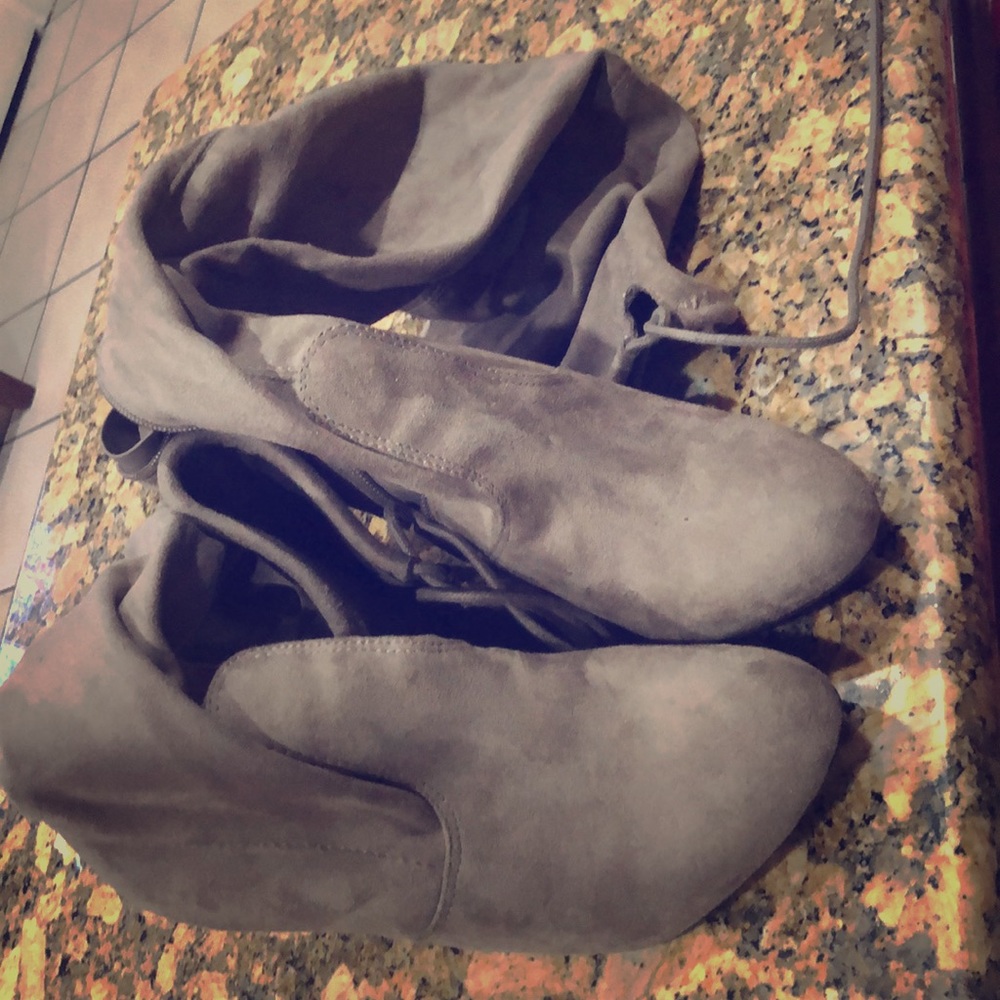 Some nice long boots I only use it once